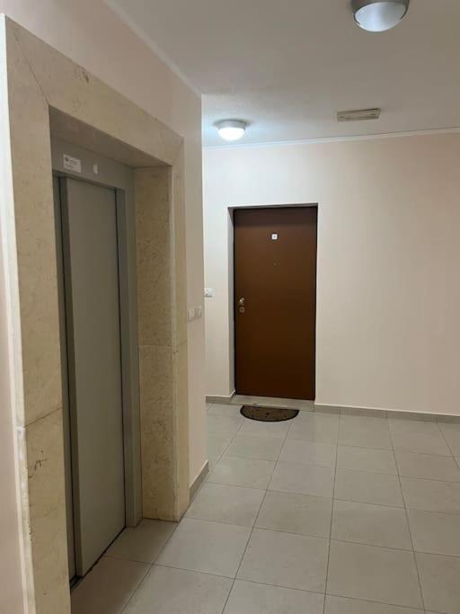 Lovely Apartment With The Parking Place Podgorica Exteriör bild