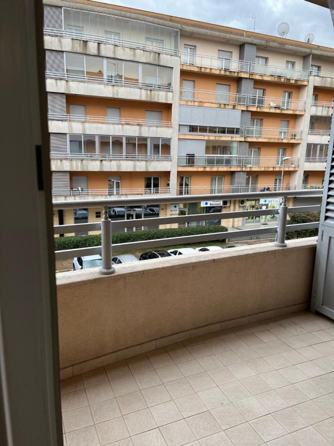 Lovely Apartment With The Parking Place Podgorica Exteriör bild